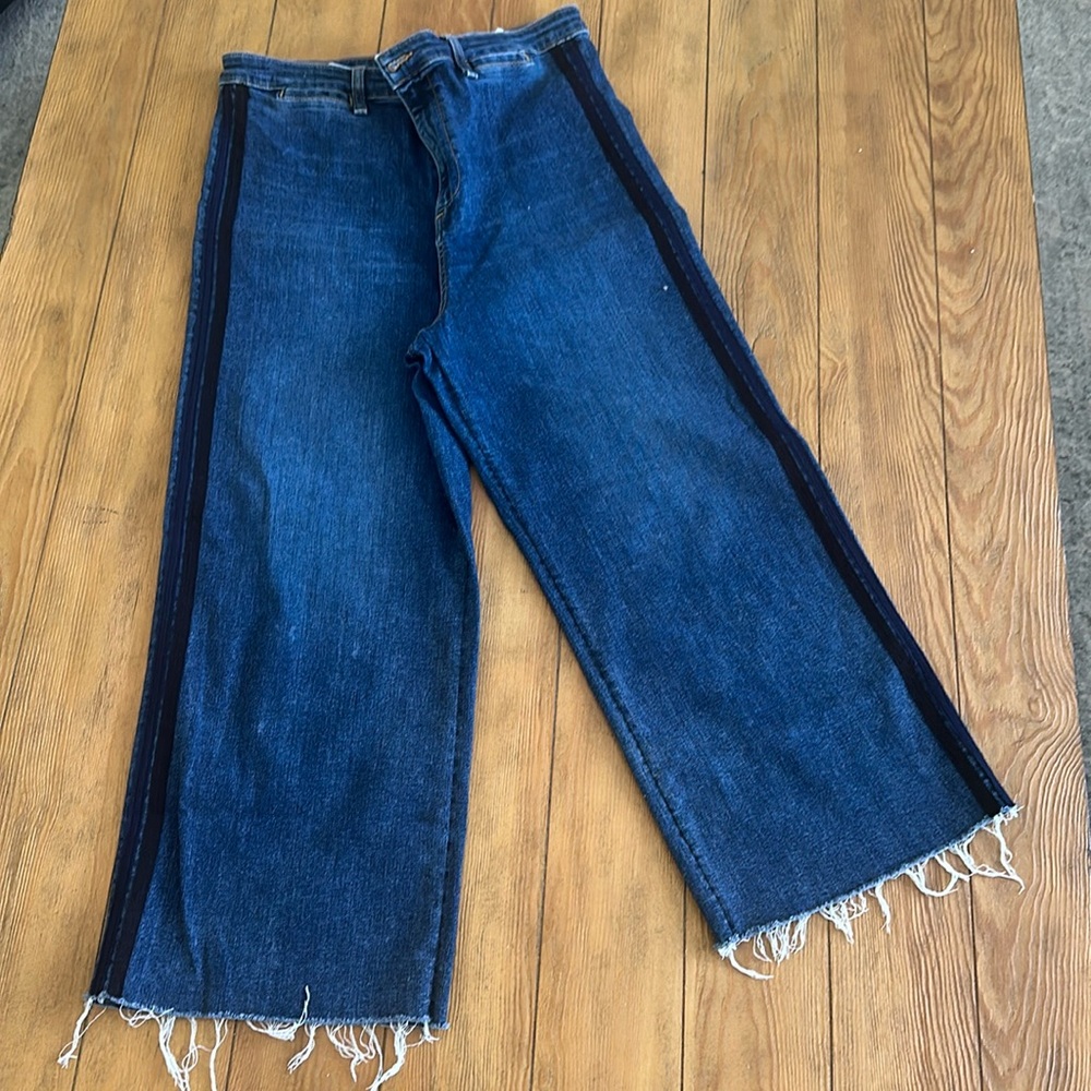 Veronica Beard Jean in size 32.